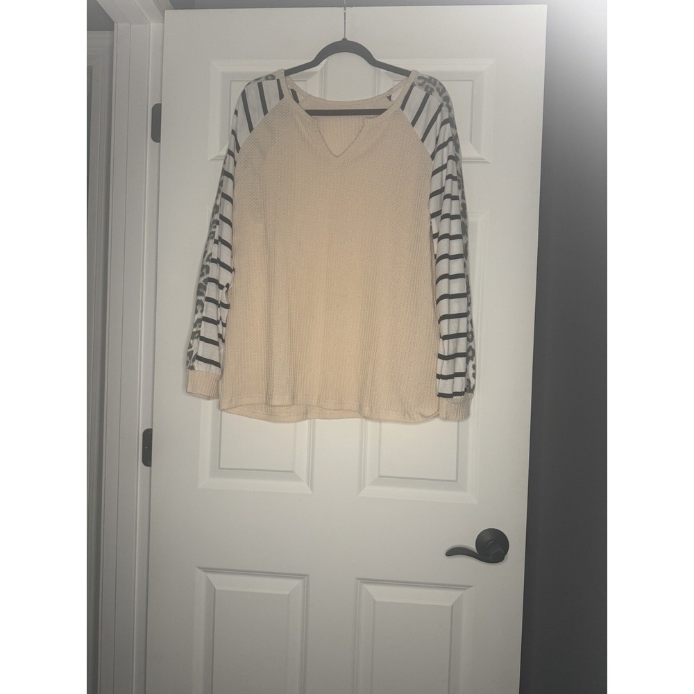 Boutique Top Long Sleeve Oatmeal Body Animal Print Stripe Sleeves 2xl NWT 34